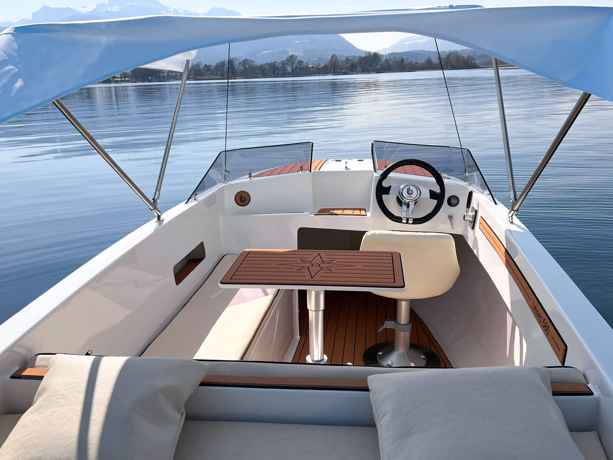 Elektroboot Leines 560 – Ansicht 1