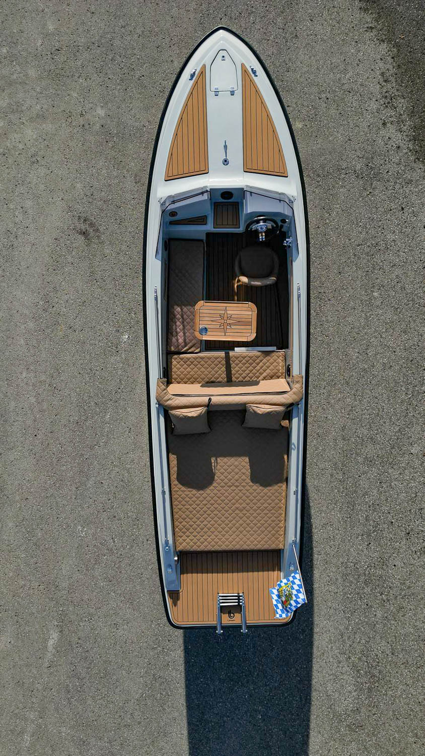Elektroboot Leines 595 – Ansicht 1