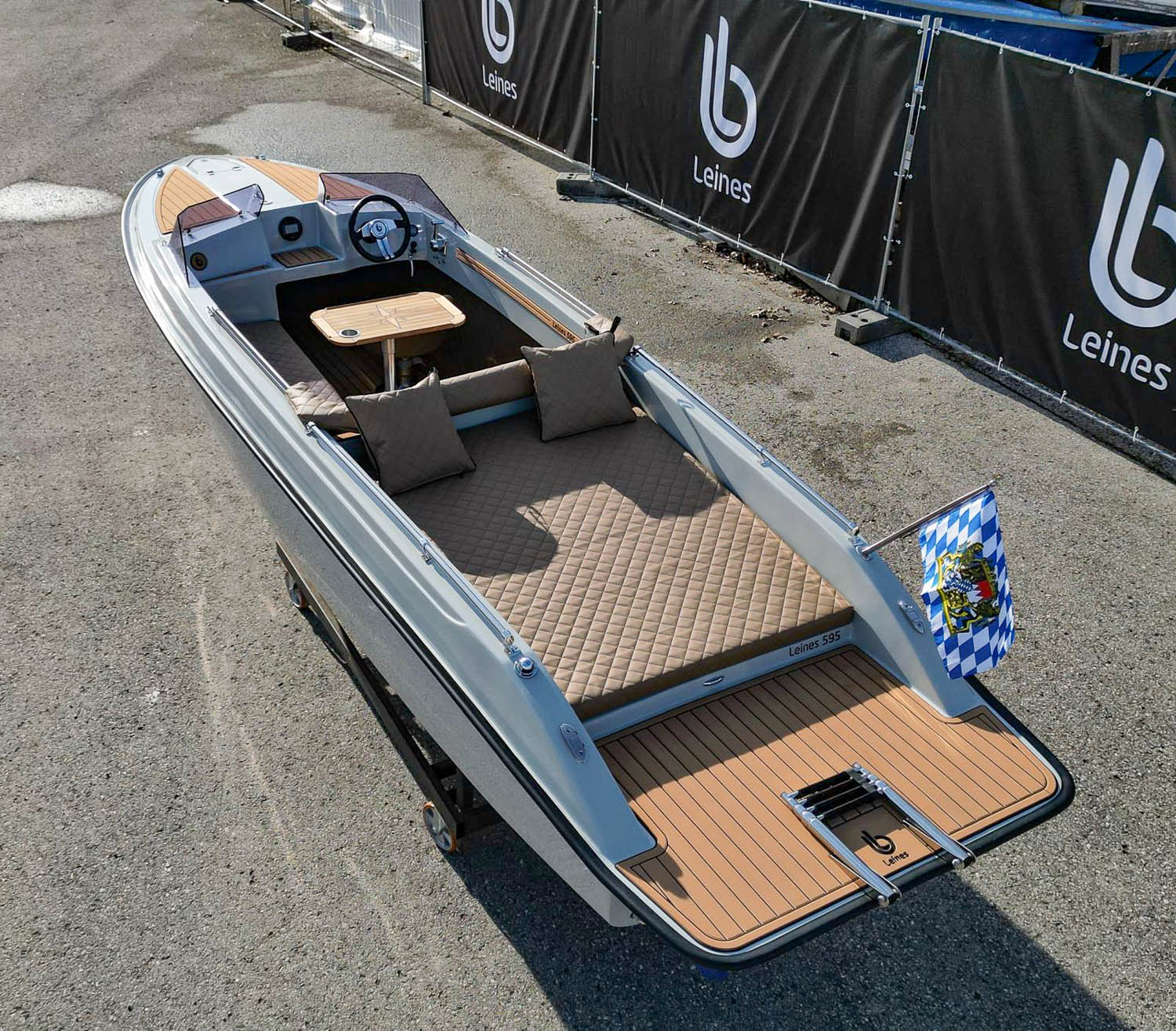 Elektroboot Leines 595 – Ansicht 3