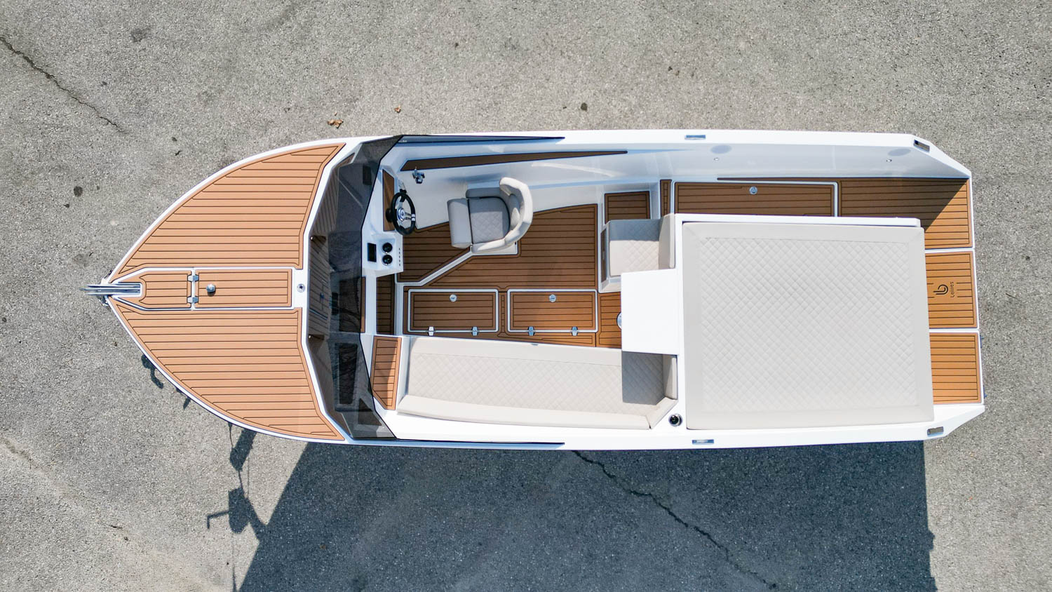 Elektroboot Leines 670 – Ansicht 3